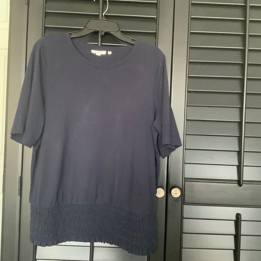 Chico’s short sleeved t-shirt/blouse, size 3, navy blue